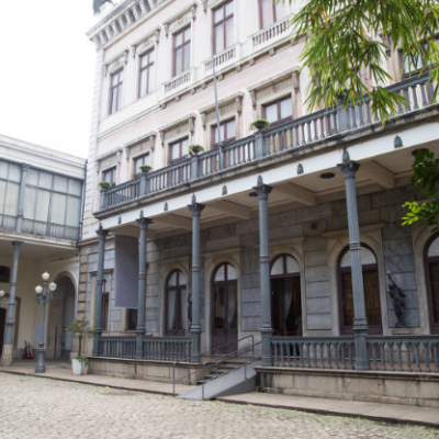 foto da área próxima aos prédios do Museu da República
