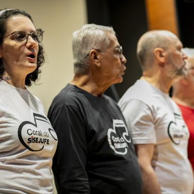 Lúcia, Gilberto, Javier, Zé, Luís
